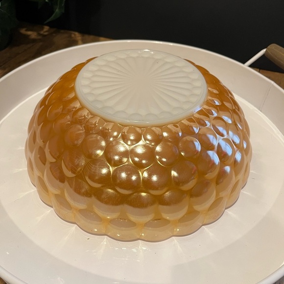 Fire King Bubble salad or fruits bowl color peach lustreware - Picture 3 of 9